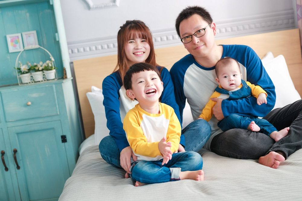 蔡小鹿棚內親子寫真
