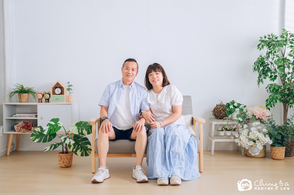 9大1小全家福